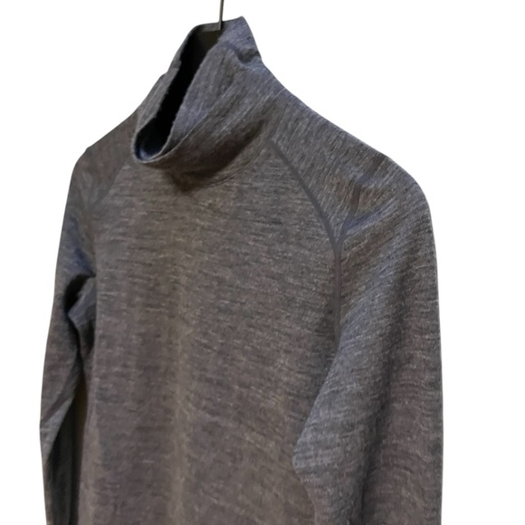 Woolskins grey turtleneck merino wool top size medium - Picture 7 of 13
